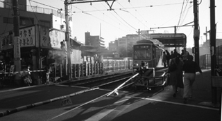 鬼子母神駅